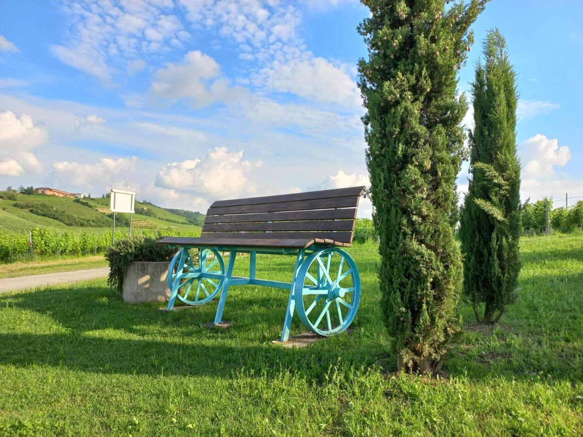 Вилла Cascina Longoria Нейве Экстерьер фото