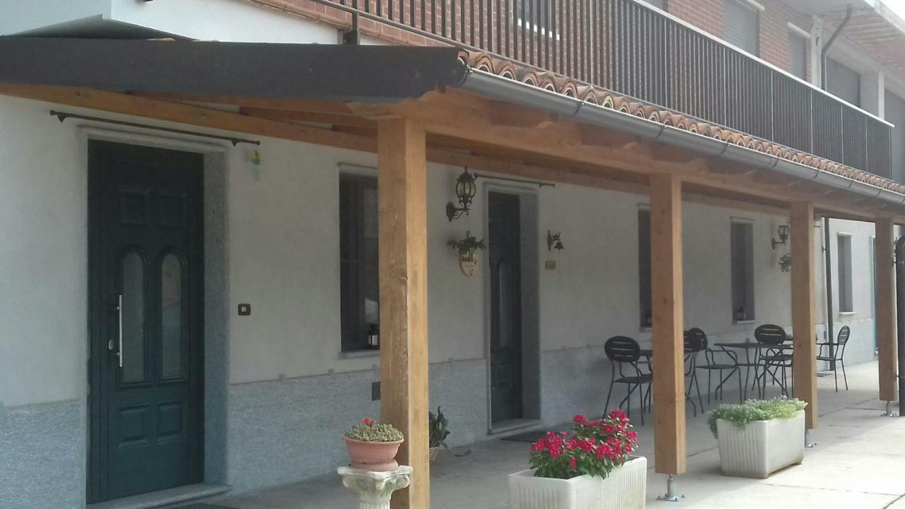 Вилла Cascina Longoria Нейве Экстерьер фото